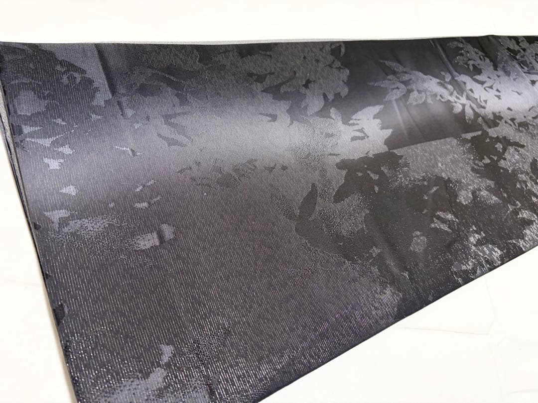 B リーフ模様 銀通し 室華風 作家物 黒 モノトーン シック 正絹 全通 袋帯