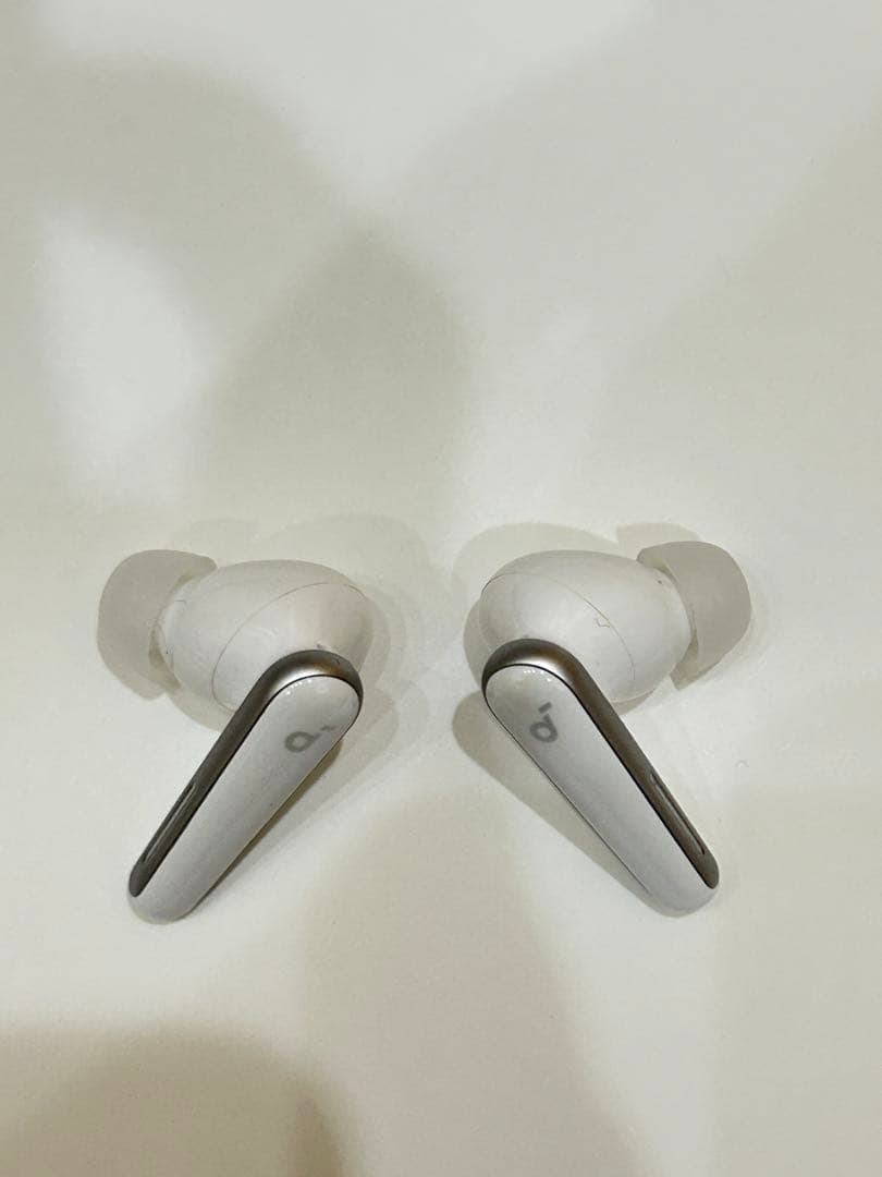 【美品、即発送】Soundcore Liberty5【パールホワイト】