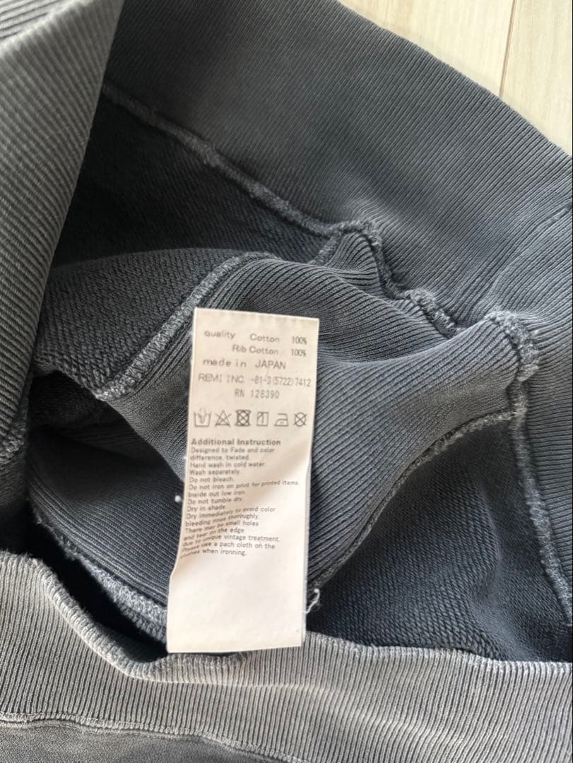 レミレリーフ　remirelifeダークグレー ダメージ スウェット