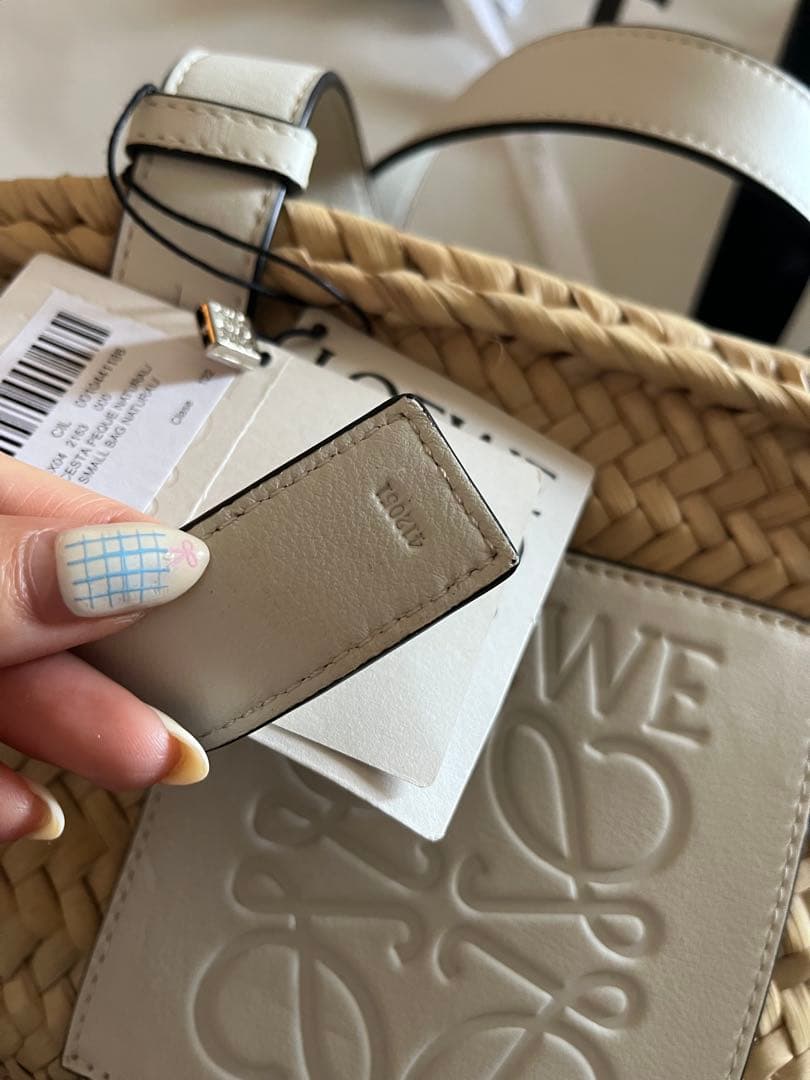 sio様　LOEWE カゴバッグ ホワイト　スモールｓ