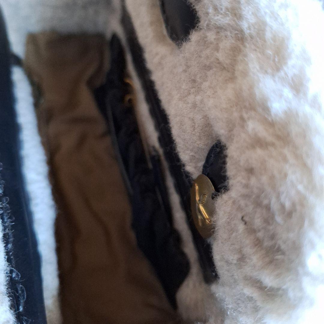 エバゴス　ボアトリミングハンドバッグ