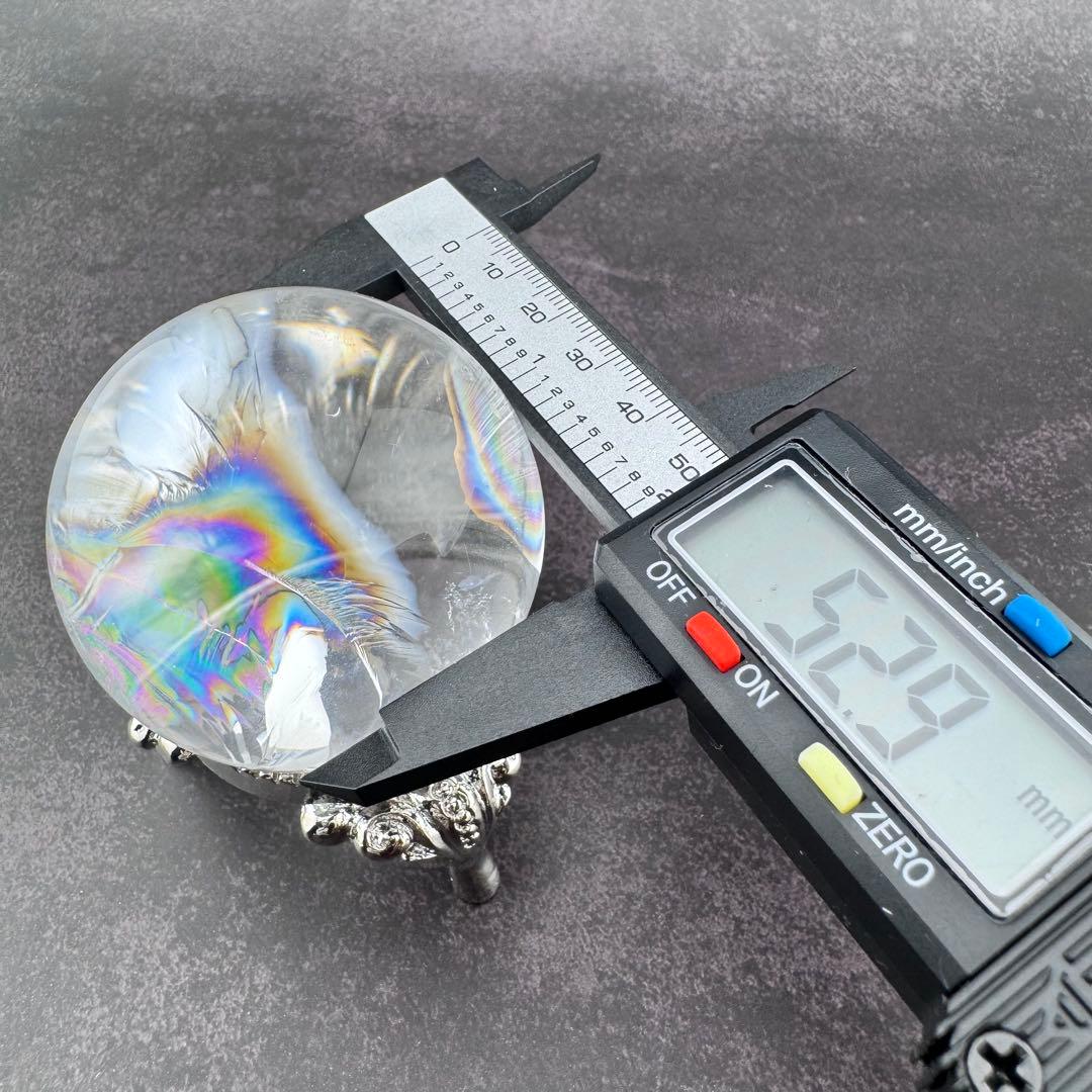 M-13虹入り水晶スフィア　アイリスクォーツ　天然石　クリスタル　パワーストーン