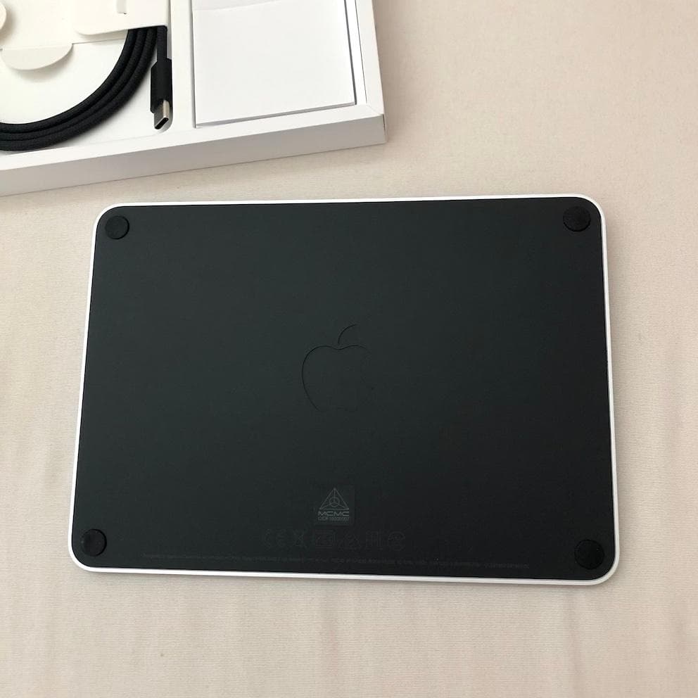Apple Magic Trackpad MMMP3ZA/A ブラック 正規品