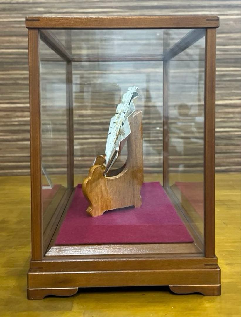 銀製　末廣置物　8号　扇面置物　利昭作　110ｇ　松竹梅　ガラスケース入り