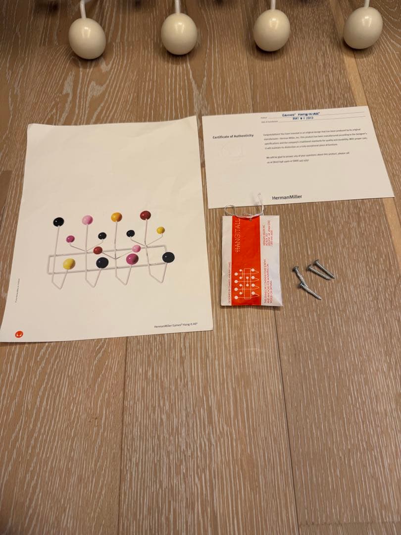 ハーマンミラー　ハングイットオール　hang it all 白