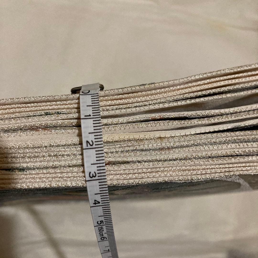 花柄刺繍の伝統的な和装用帯　成人式　結婚式