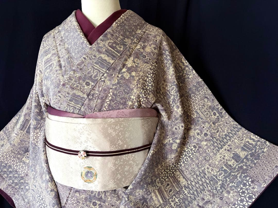 【更紗小紋】更紗切り嵌め　細やかな彫りのさまざまな柄　切り嵌め状に絶妙バランス