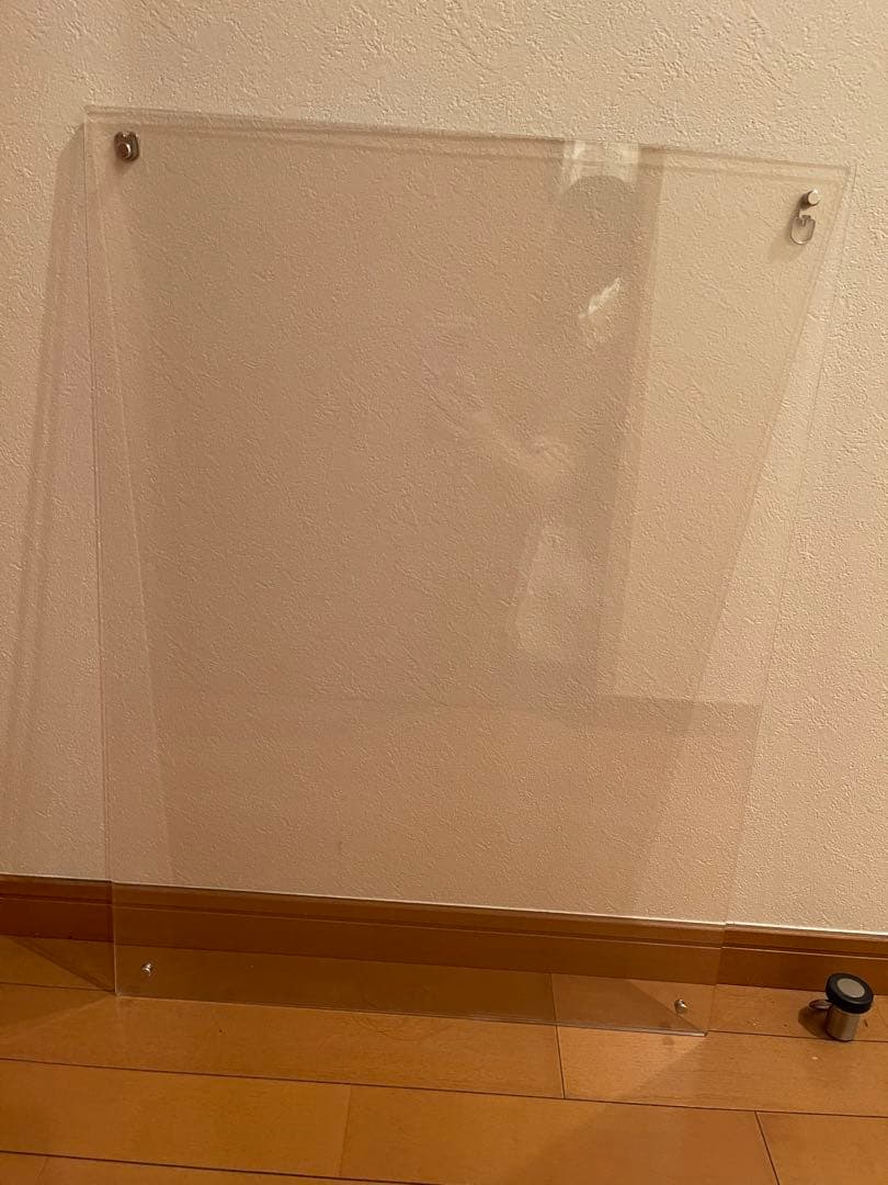 ★最終値下★  透明アクリルポスターフレーム4つ&白い写真フレーム1つまとめ売り