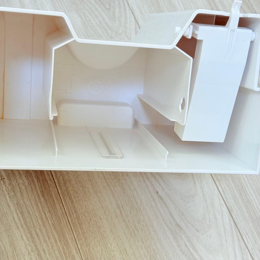 アイリスオーヤマ　除湿機 ホワイト