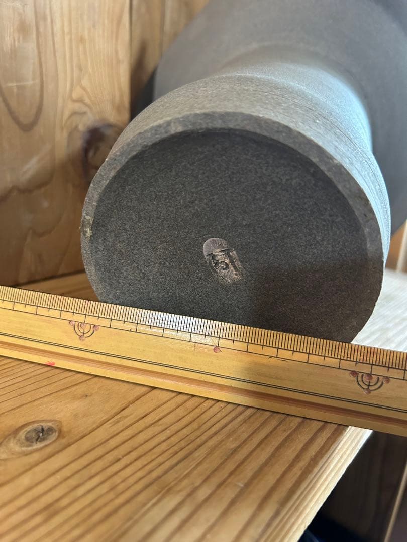 陶芸作家　やきもの　花器　花瓶　白石和宏　娘　白石阿衣