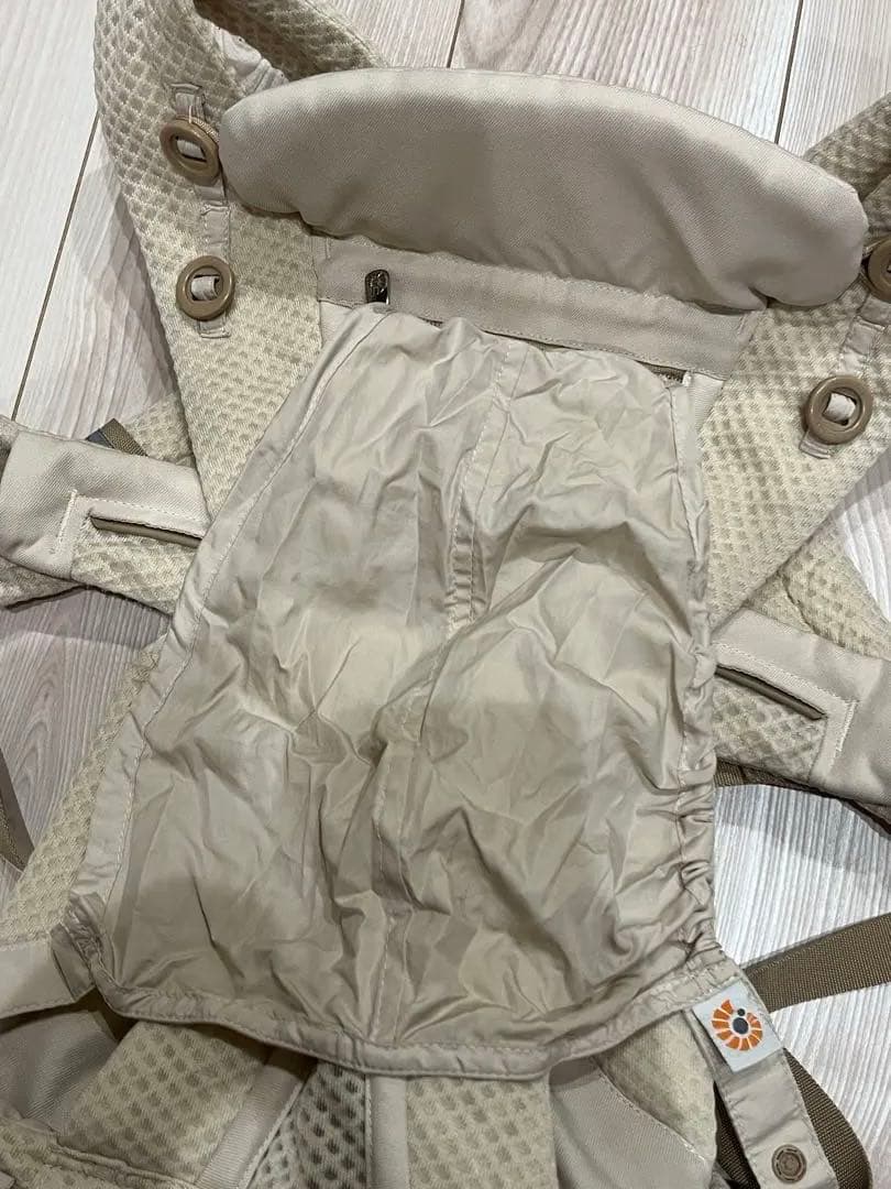 ergobaby OMNI ベージュ 抱っこ紐