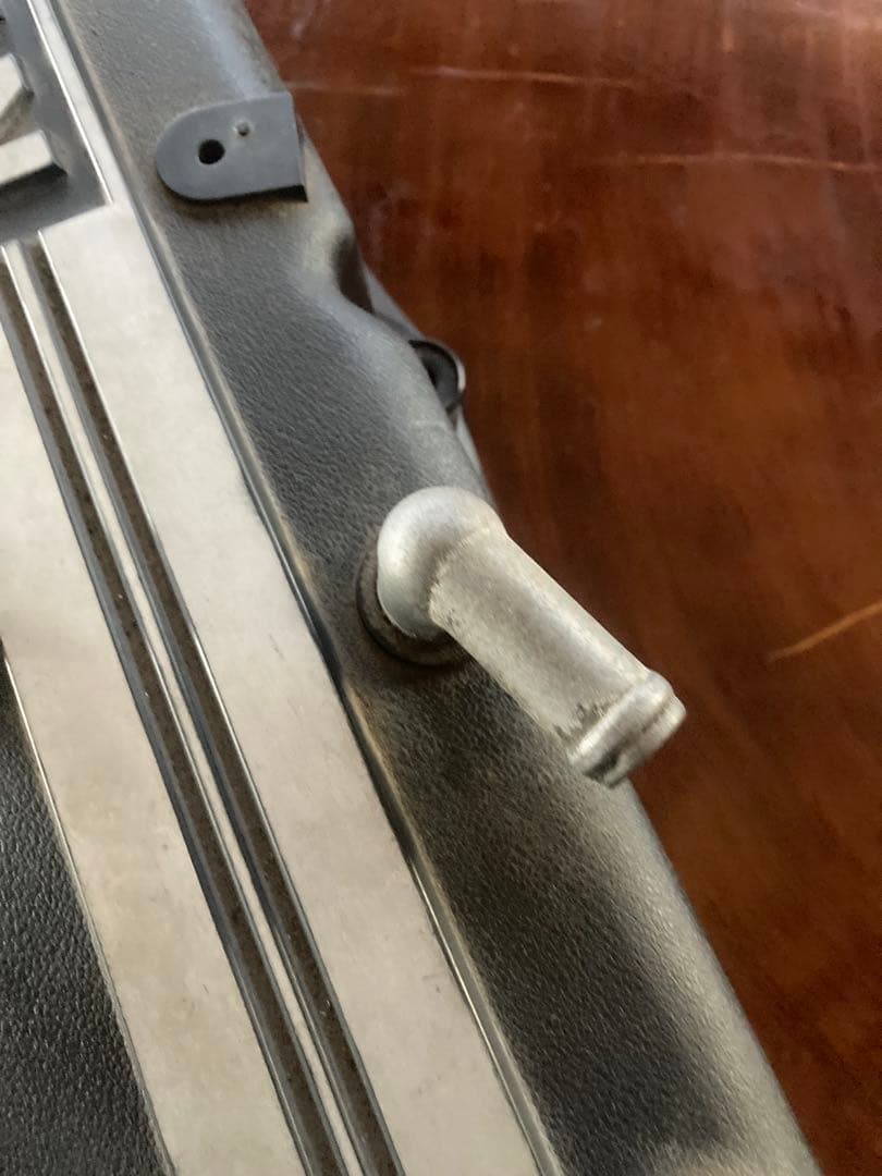 希少L型樹脂製ヘッドカバー