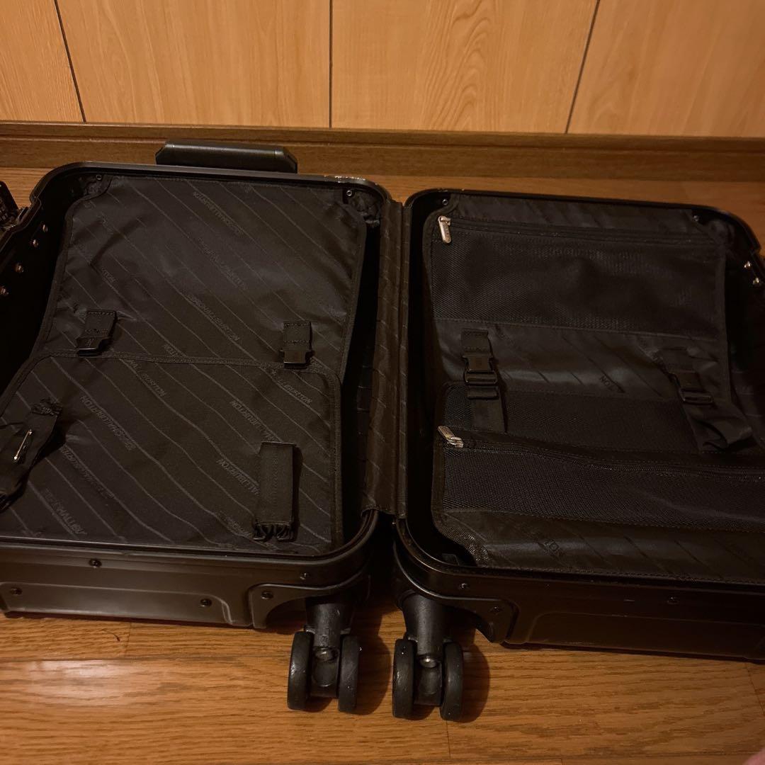 廃盤ゼロハリZERO HALLIBURTONスーツケース 31L 94101機内