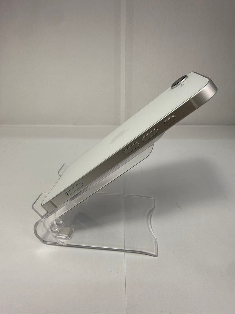 iPhone16e 128GB ホワイト海外版 SIMフリー ロックなし残賃なし