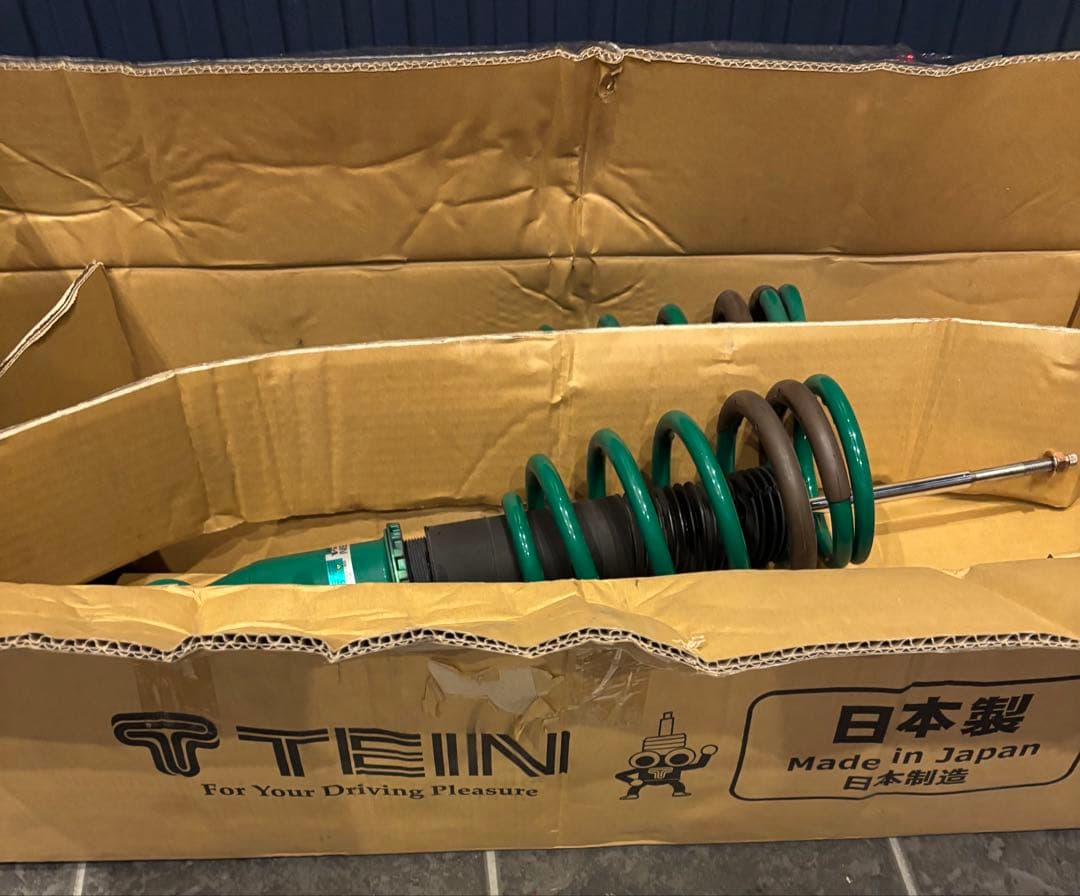 ステップワゴンRP5　BLITZ ZZR DAMPER　車高調