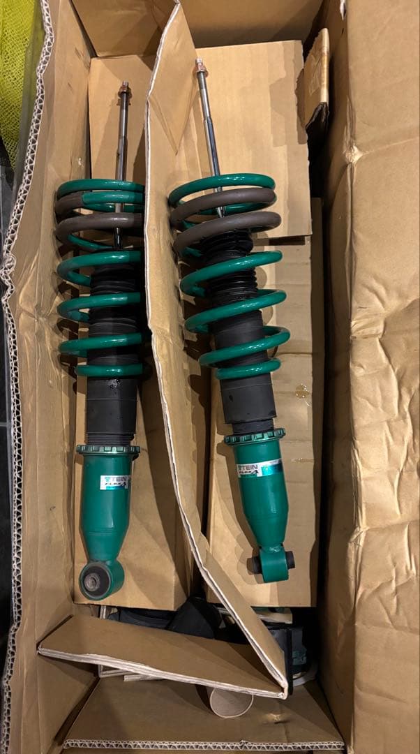 ステップワゴンRP5　BLITZ ZZR DAMPER　車高調