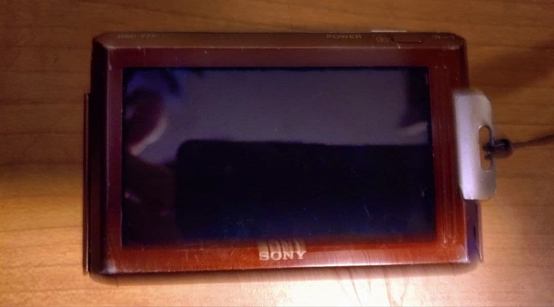 ■ソニー　デジタルスチルカメラ DSC-T77