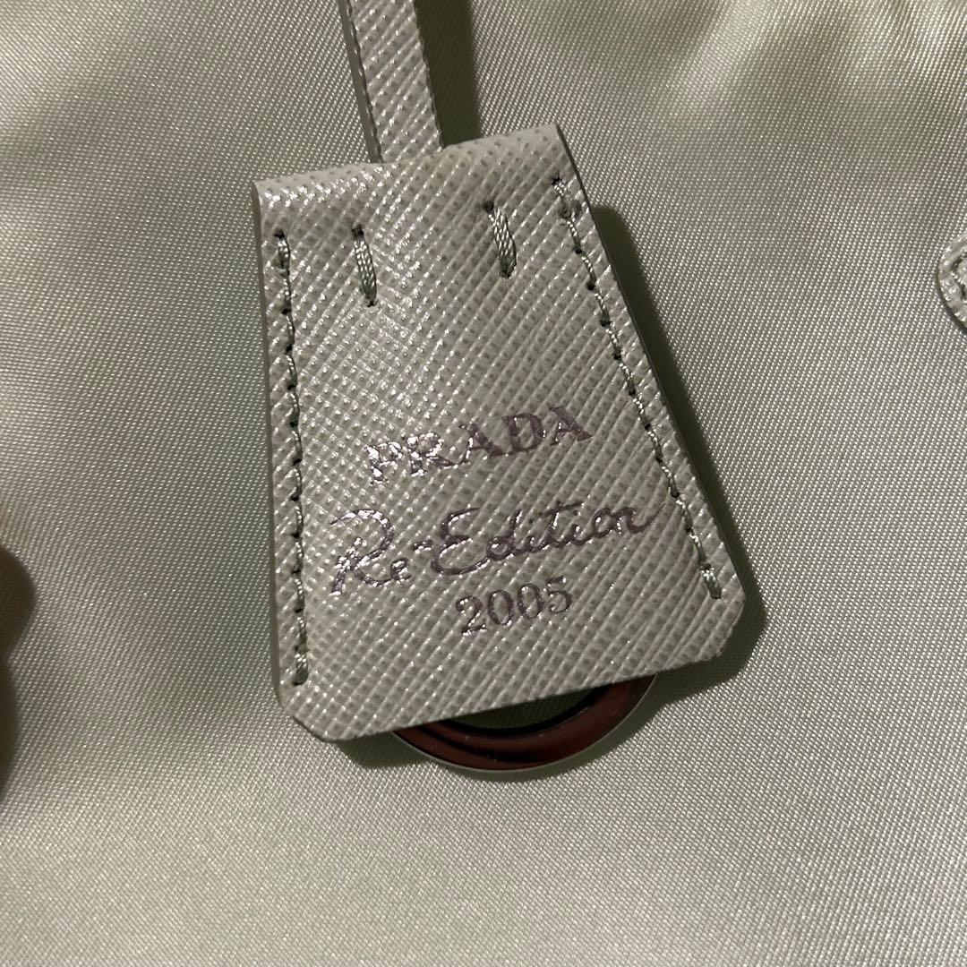 【美品】PRADA プラダ RE-EDITION 2005 ナイロンハンドバッグ