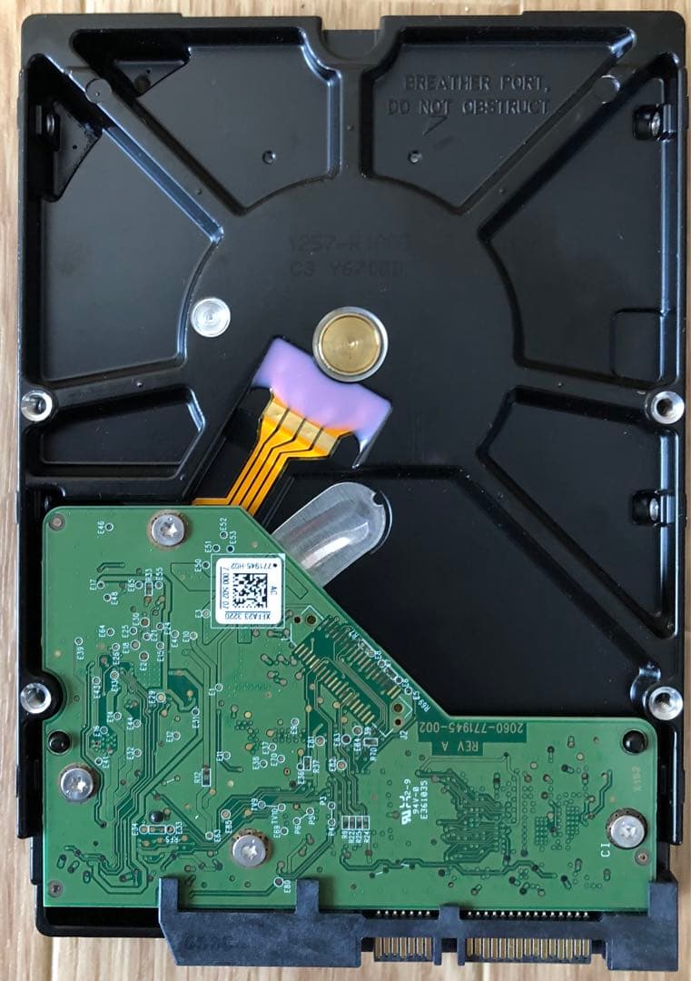 3.5インチ 3TB HDD. WD. 使用時間 3230h 健康状態　正常