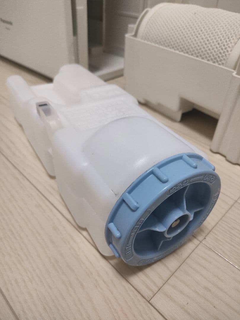 パナソニック　ジアイーノ　次亜塩素酸空間除菌脱臭機　F-MVB21 2020年