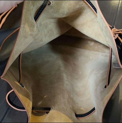 LOEWEショルダーバック