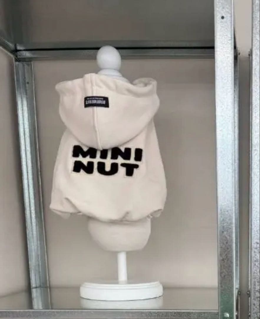 韓国ブランド　mininut logo patch hoodie パーカー