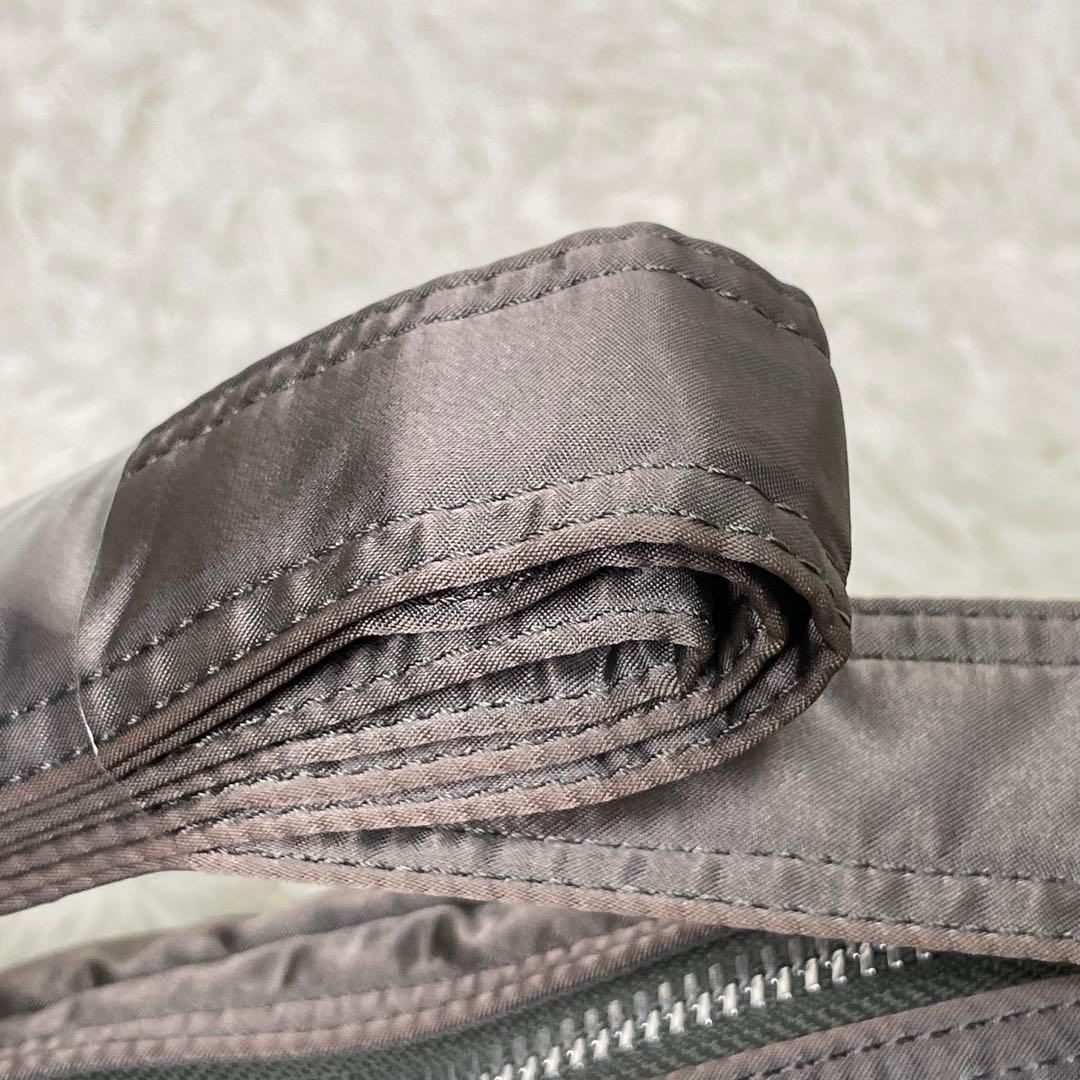 美品 PORTER ポーター タンカー ショルダーバッグ シルバーグレー 二層式