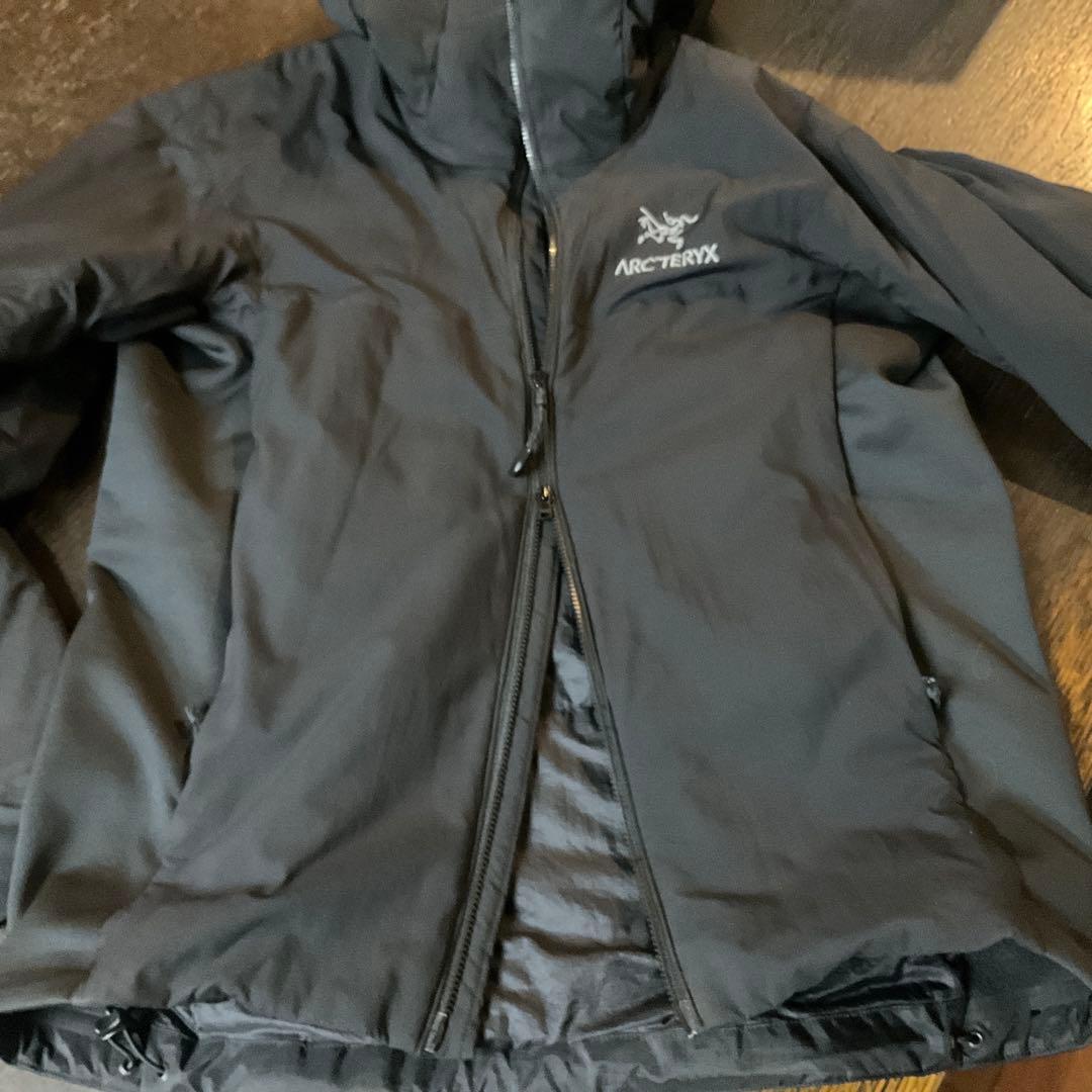 アークテリクス　アトム　LT フーディー　XS ダブルZIP