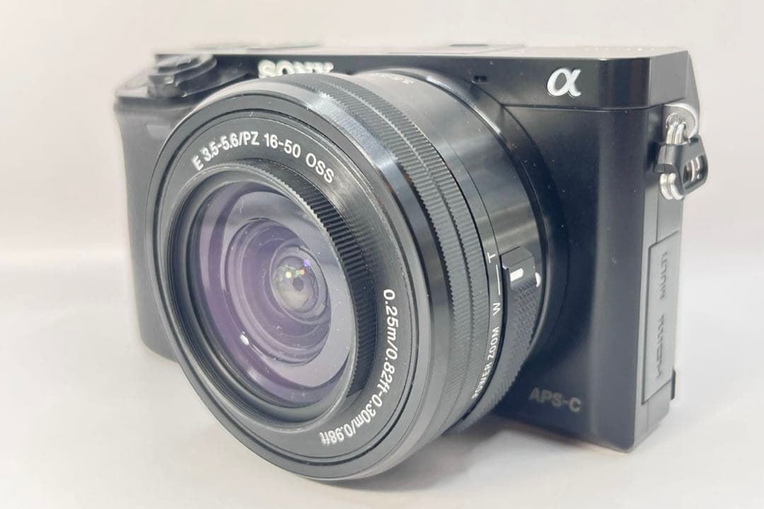 美品 SONY α6000 ブラック レンズキット 16-50mm 標準ズーム