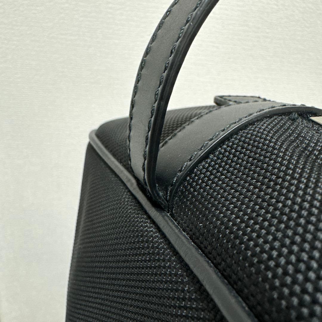 GUCCI シェリーライン　ナイロン×レザー　ブラック　セカンドバッグ　美品