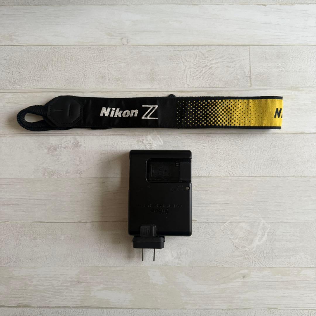 良品 Nikon Z7 ニコン ミラーレス一眼 オマケあり