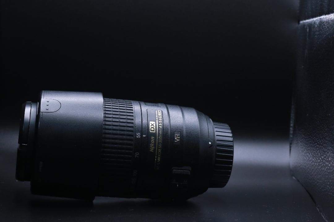 望遠レンズ NIKON DX AF-S 55-300mm F4.5-5.6G