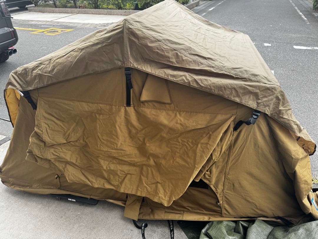 アドベンチャーキングス ルーフトップテント　アネックス付き