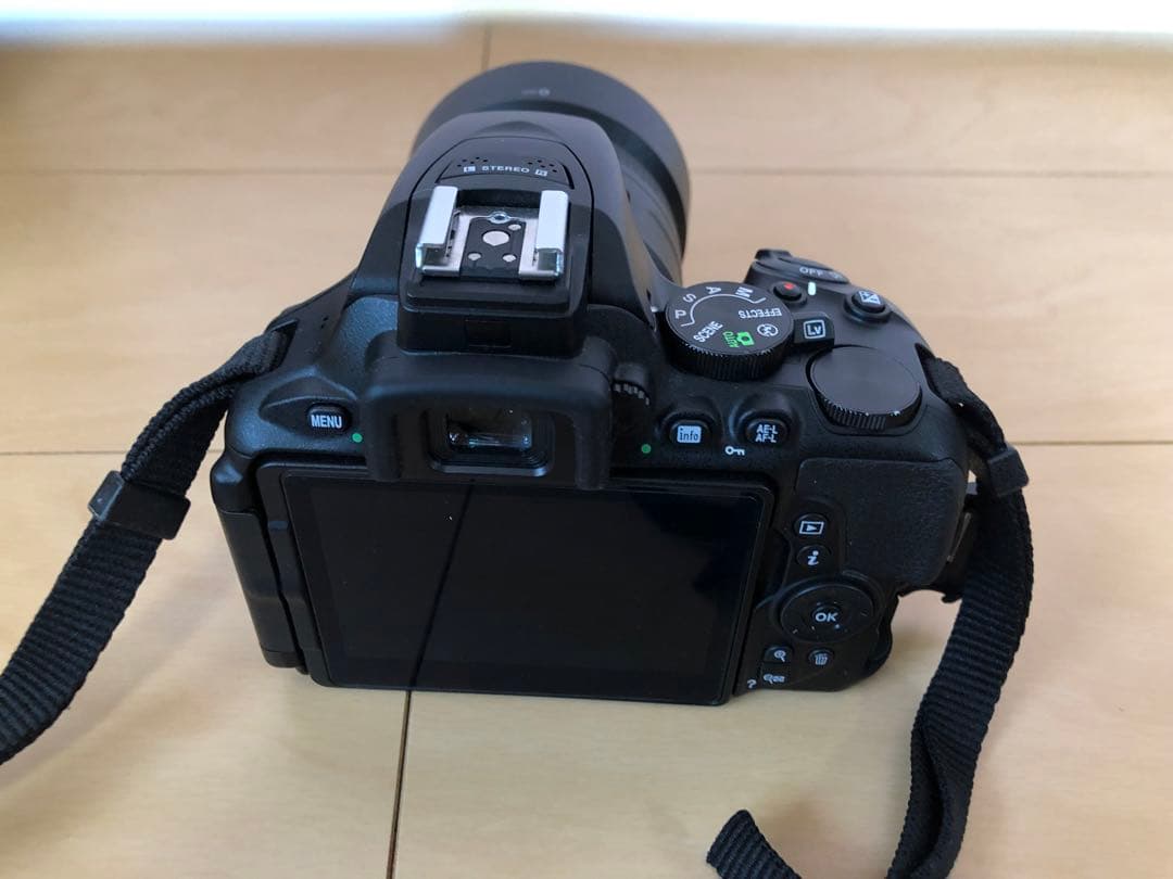 Nikon D5600 ダブルズームキット+単焦点レンズ+広角レンズetc