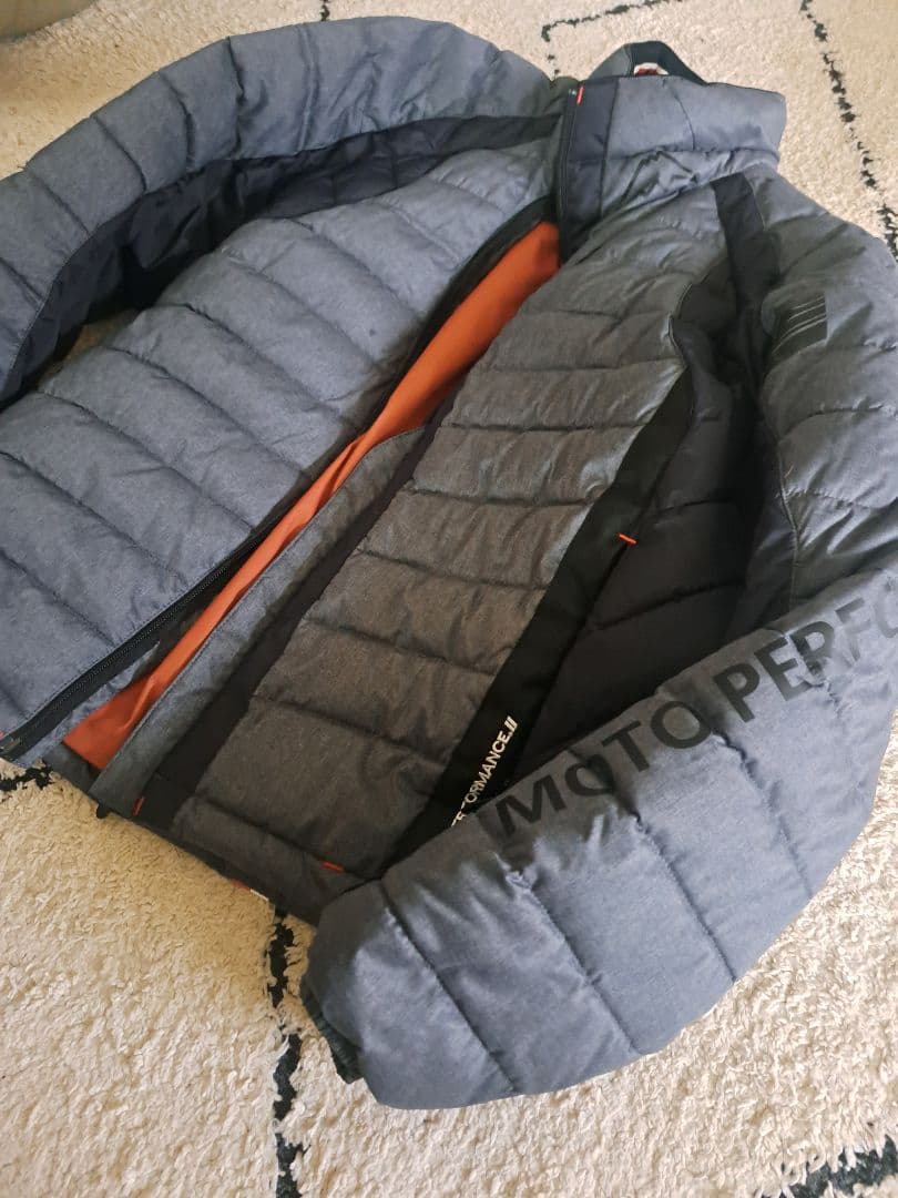 クシタニ　アキュートジャケット