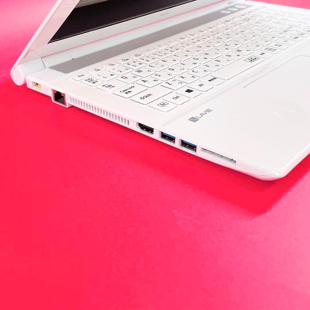 第8世代Corei7‼️16GB✨️薄型ノートパソコン✨️SSDカメラ付きWin11