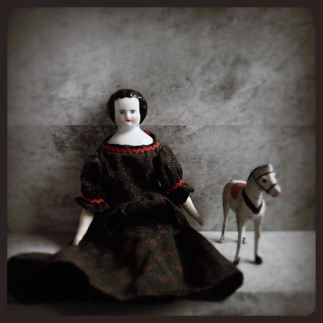 アンティーク チャイナヘッドドール　 クラシカルスタイル ビスクドール