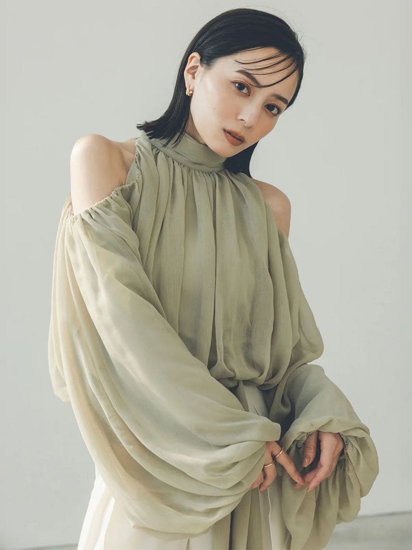 【美品】シフォンボリュームブラウス セージグリーン アニュアンス