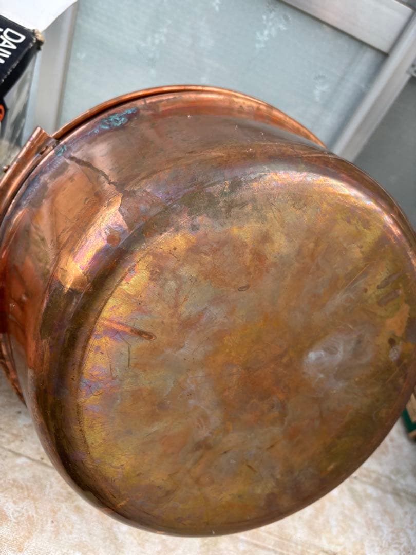 銅製丸型鍋 木製ハンドル付き　33cm