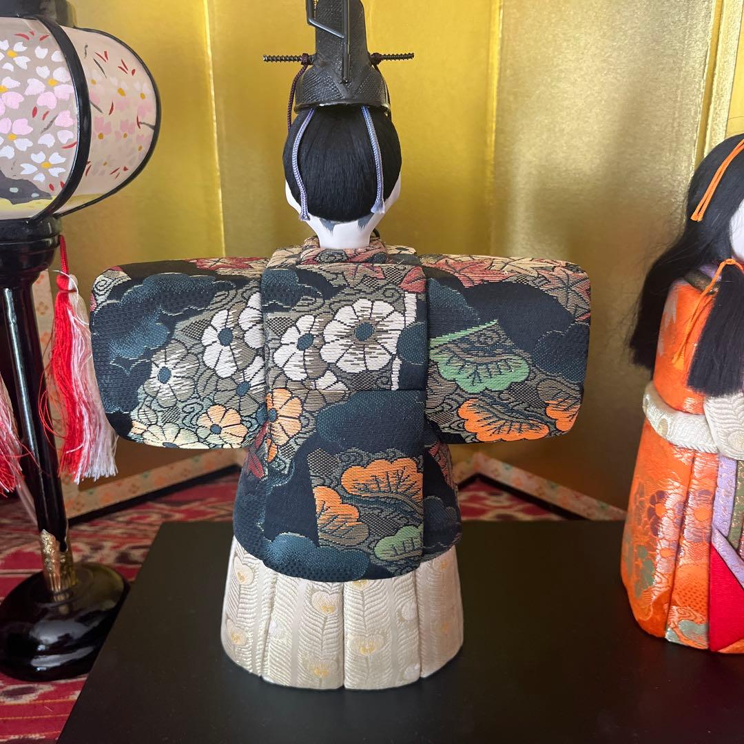 木目込人形 伝統的な衣装　ぼんぼり金屏風付き